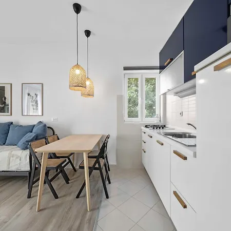 One-bedroom With Pool * Brodarica (Sibenik-Knin)