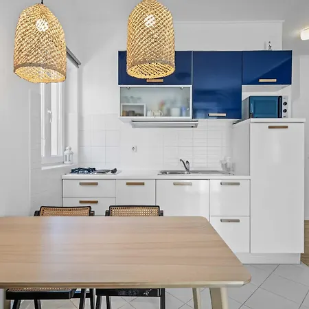 One-bedroom With Pool Appartamento